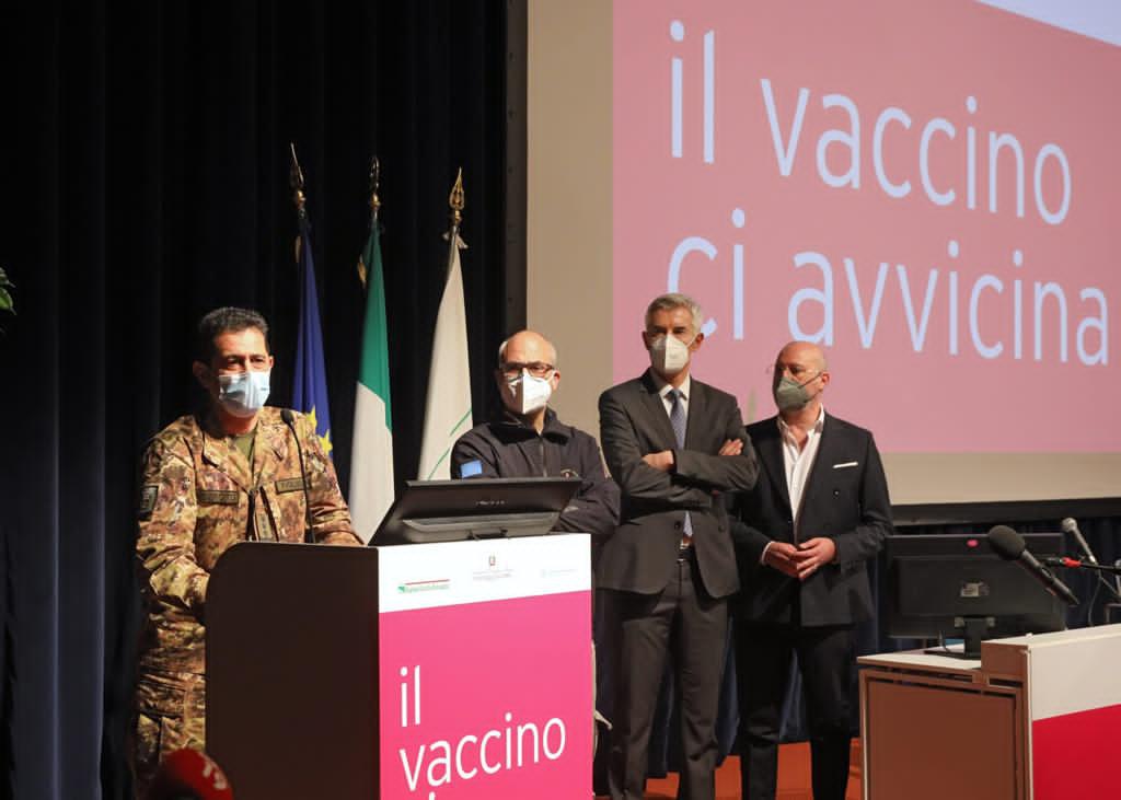 il vaccino ci avvicina conferenza